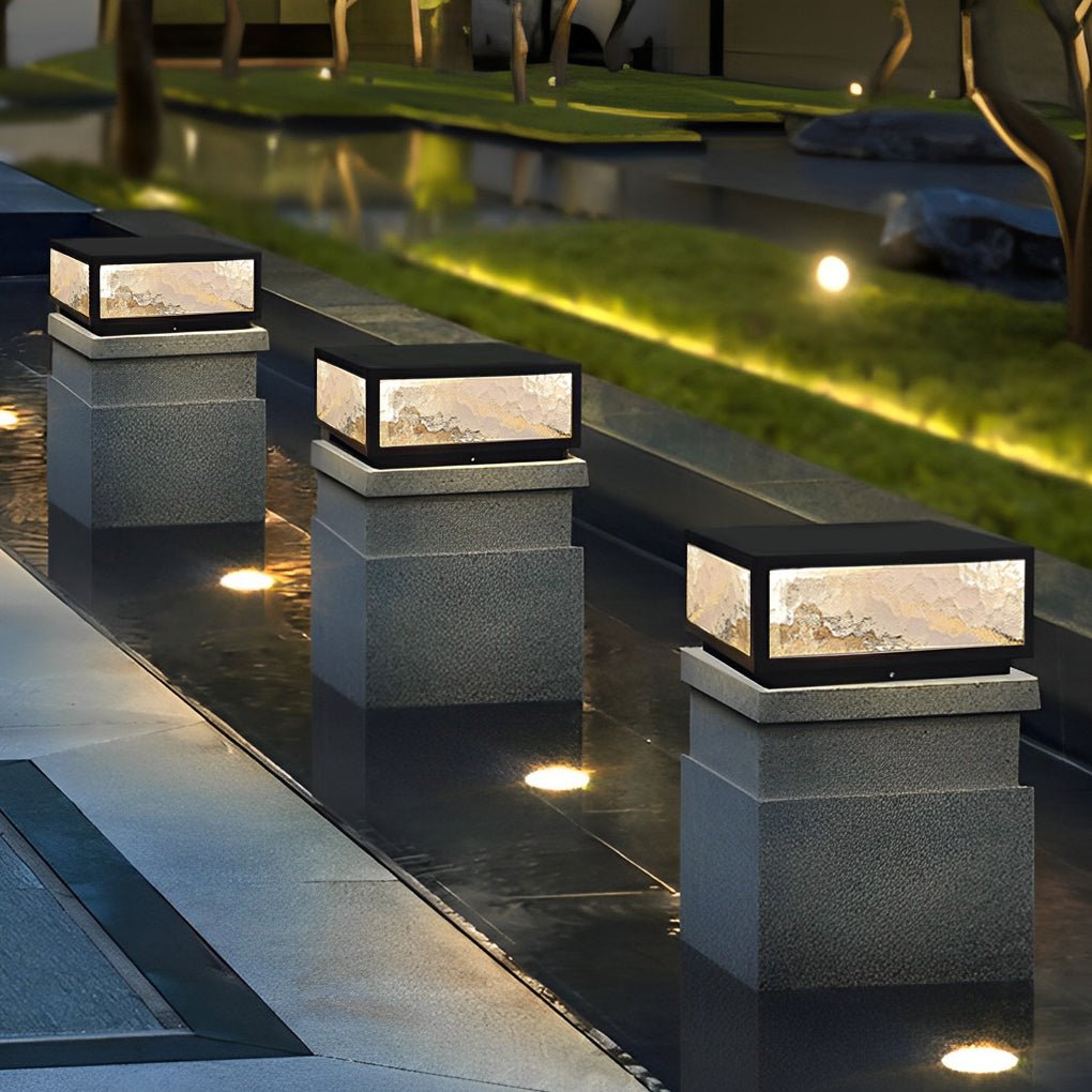 Modern Solar LED Outdoor Post Light Aluminum Fence Pillar Lamp