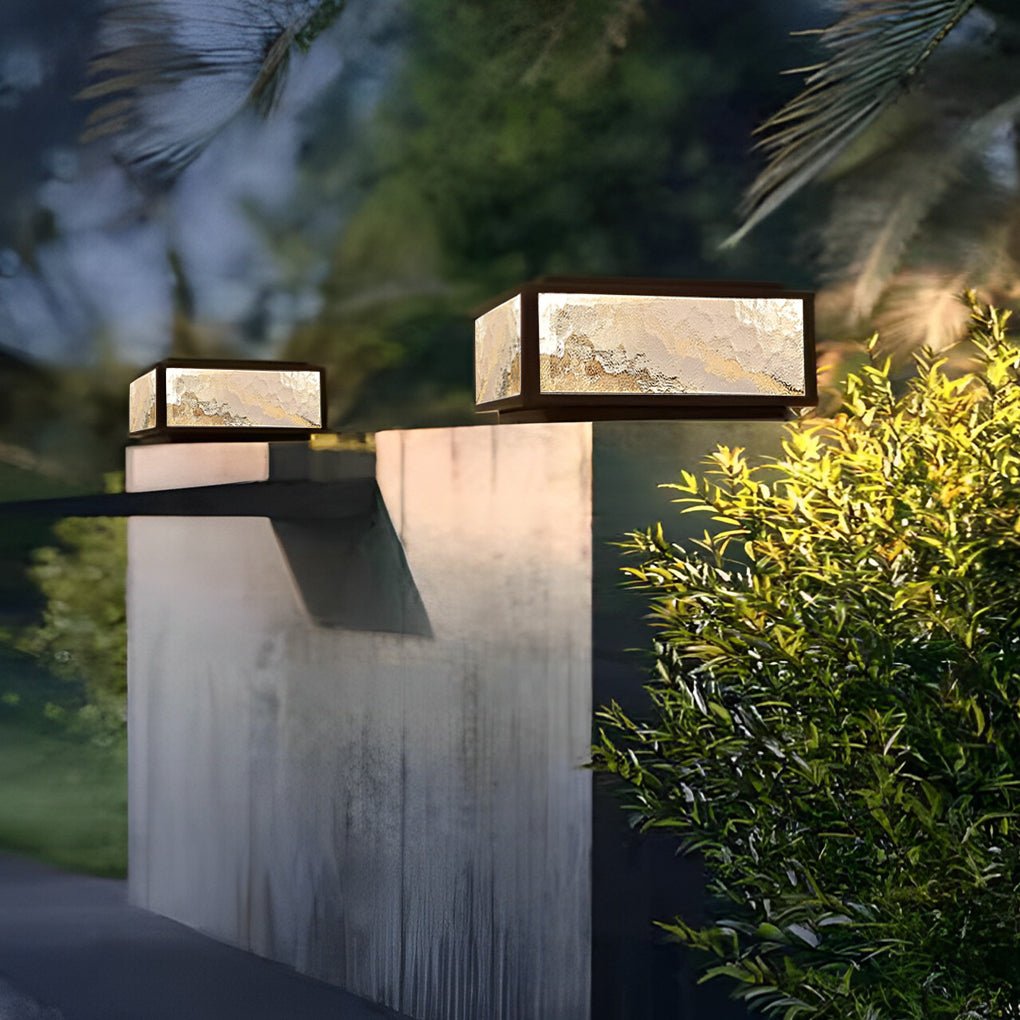 Modern Solar LED Outdoor Post Light Aluminum Fence Pillar Lamp
