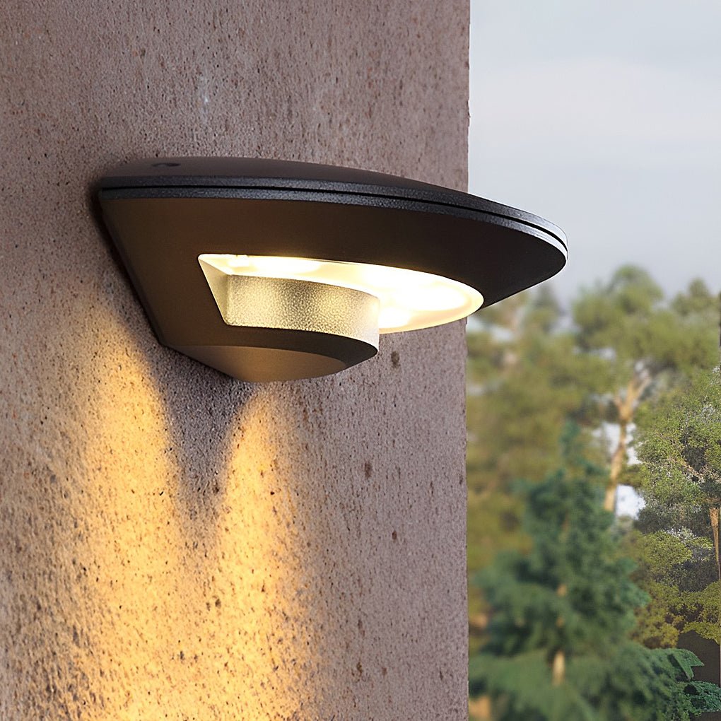 Modern LED Outdoor Wall Light | Industrial Aluminum Design