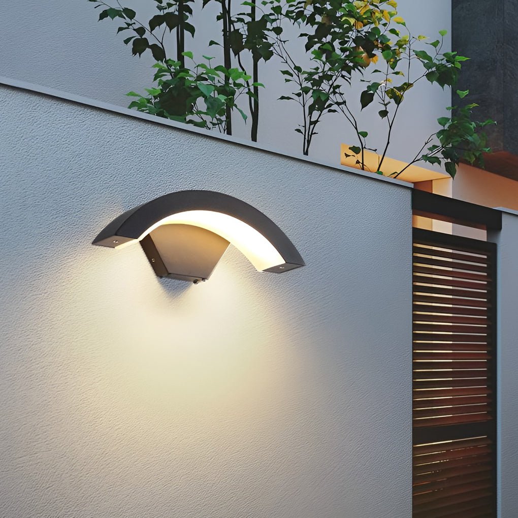 Industrial Curved LED Outdoor Wall Light Black Aluminum Downlight