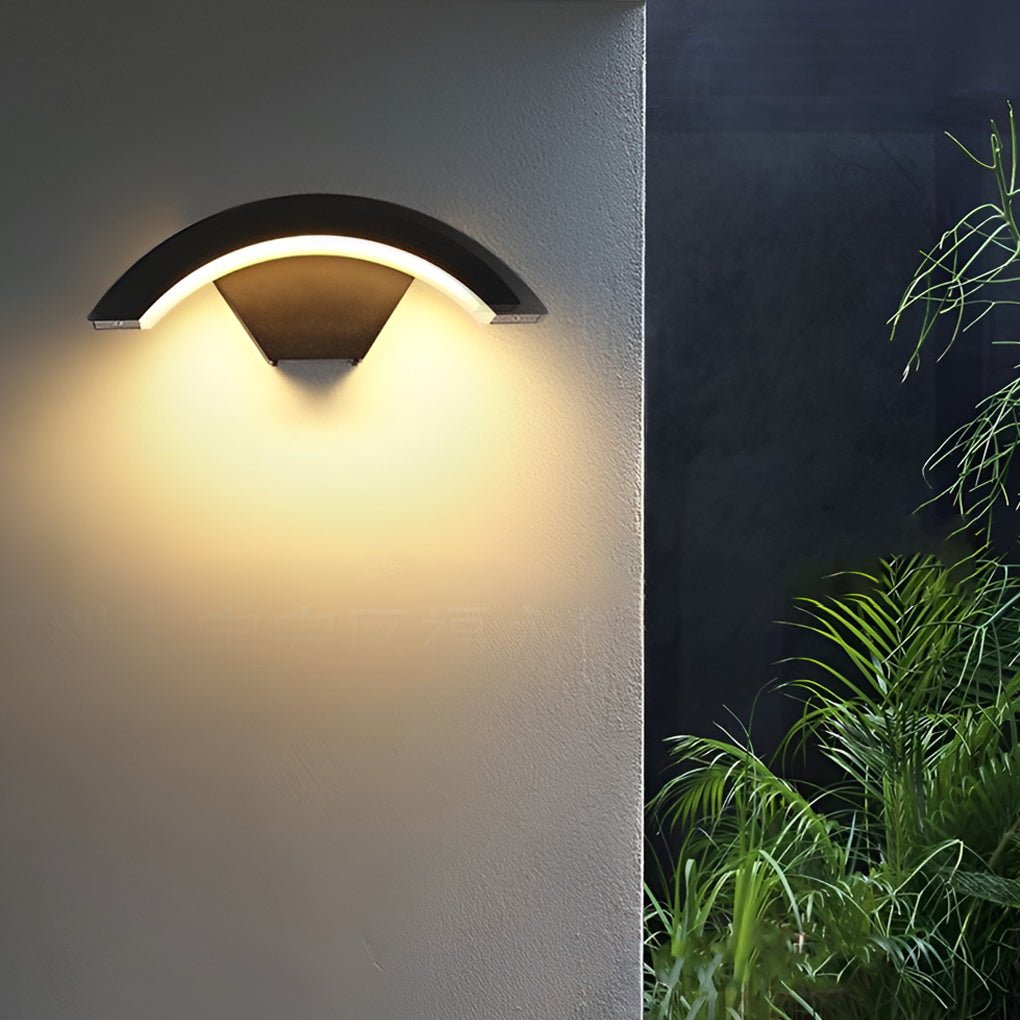 Industrial Curved LED Outdoor Wall Light Black Aluminum Downlight