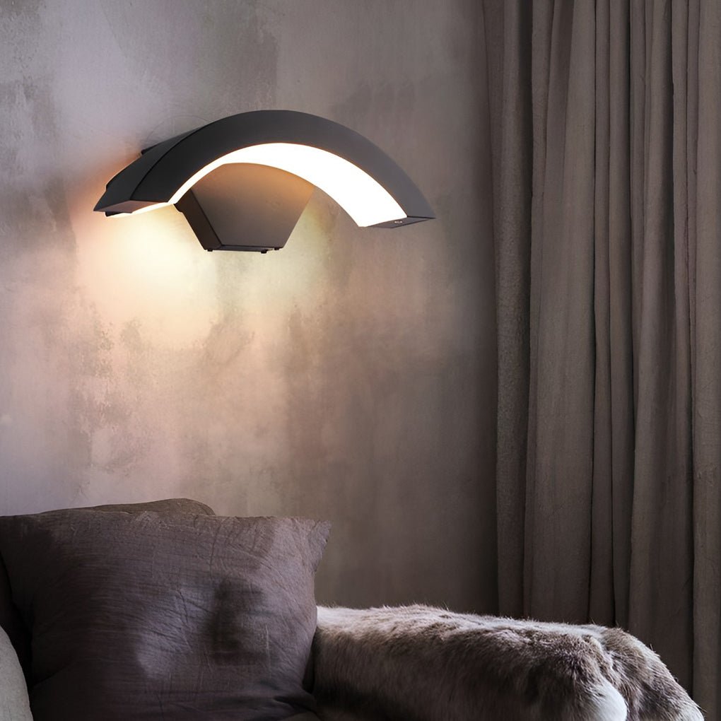 Industrial Curved LED Outdoor Wall Light Black Aluminum Downlight