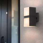 Modern Outdoor LED Wall Light – Waterproof Black Aluminum Sconce