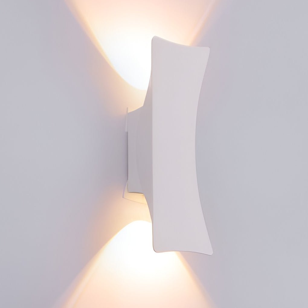 LED Outdoor Wall Light – Up Down Arc Design – Aluminum IP65