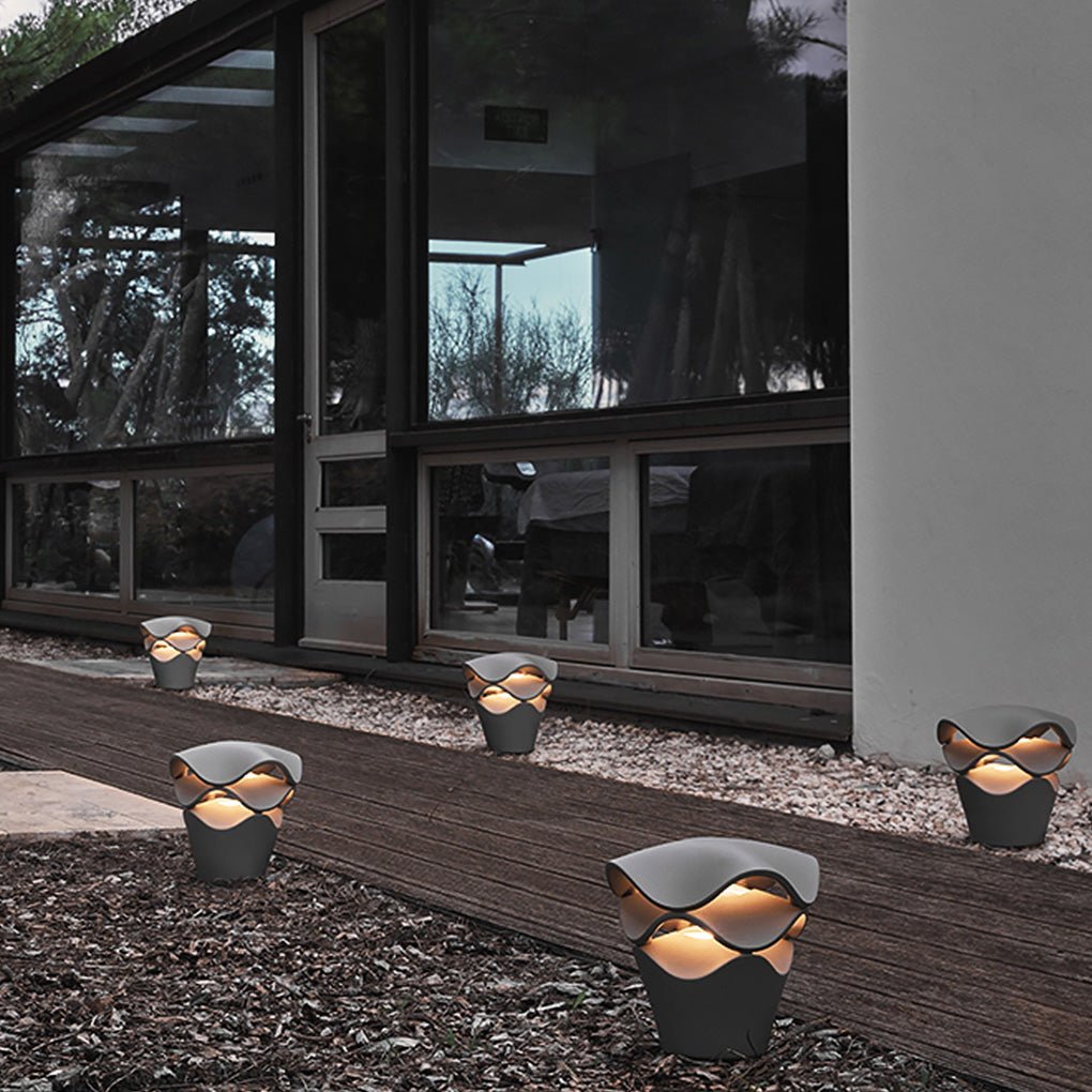 Layered Floral Design Outdoor LED Landscape Light | Die-Cast Aluminum