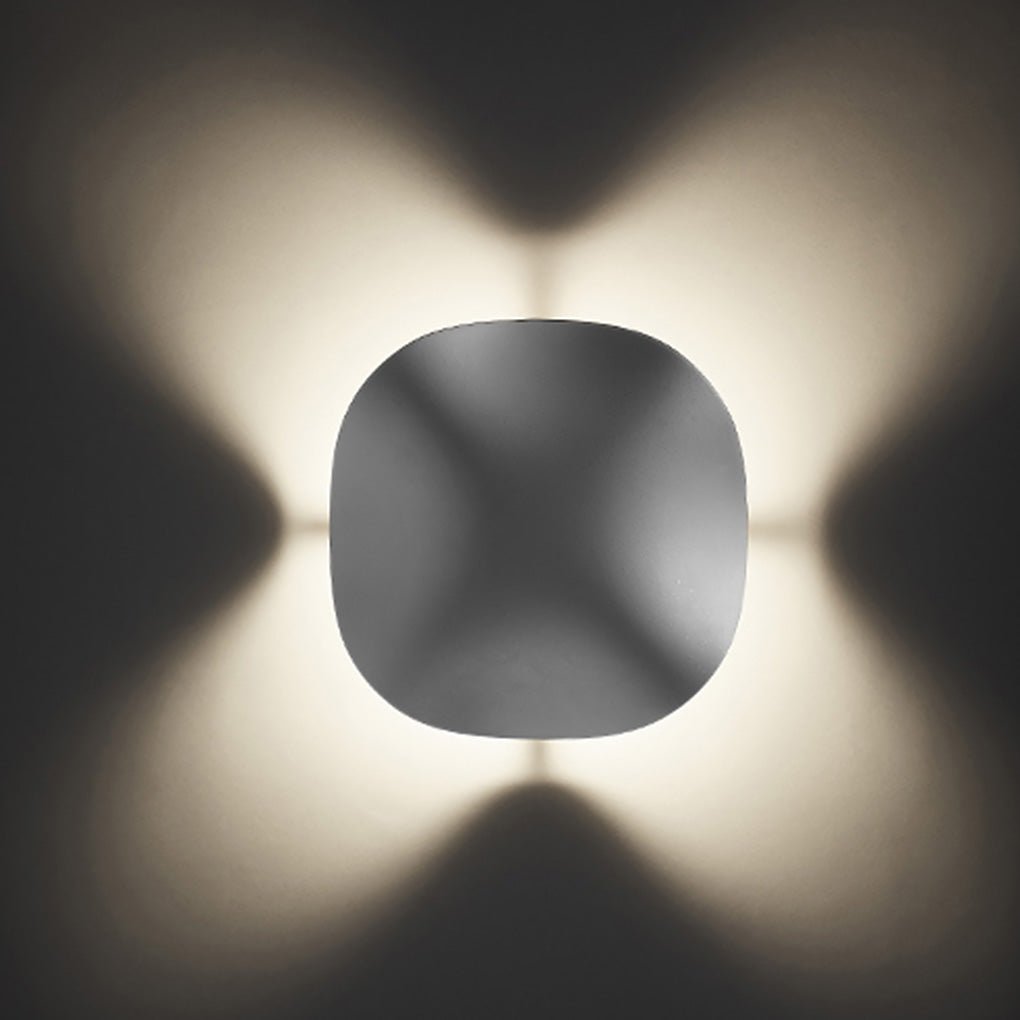 Layered Floral Design Outdoor LED Landscape Light | Die-Cast Aluminum