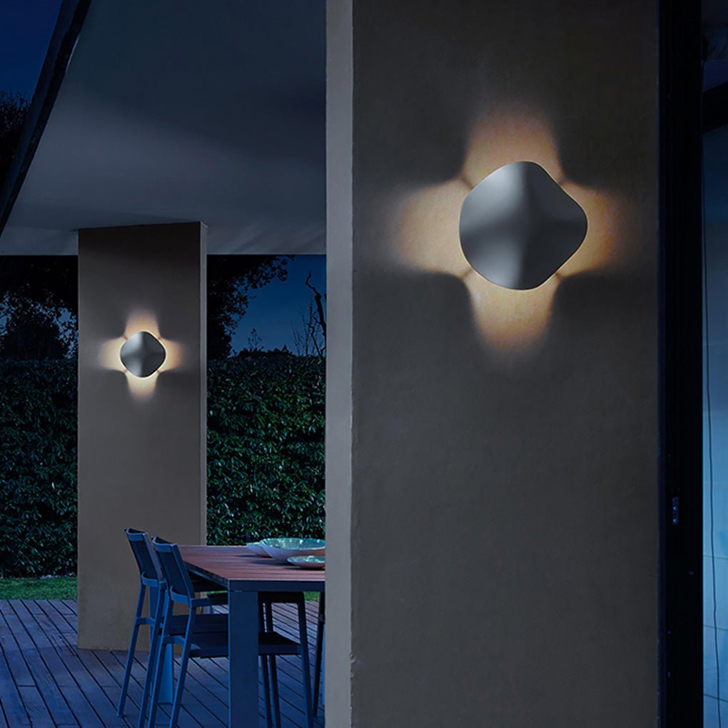 Layered Floral Design Outdoor LED Landscape Light | Die-Cast Aluminum