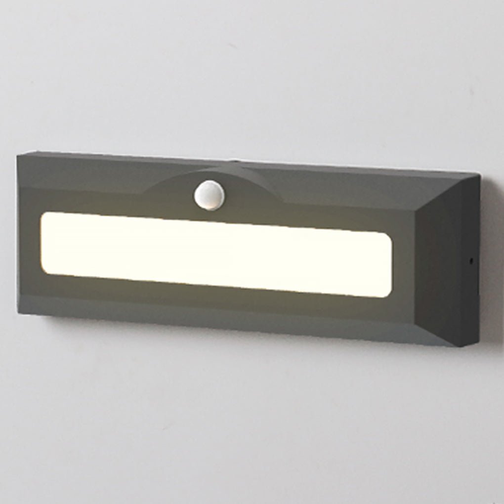 Motion Sensor LED Step Light – Aluminum & Glass Outdoor Wall Light