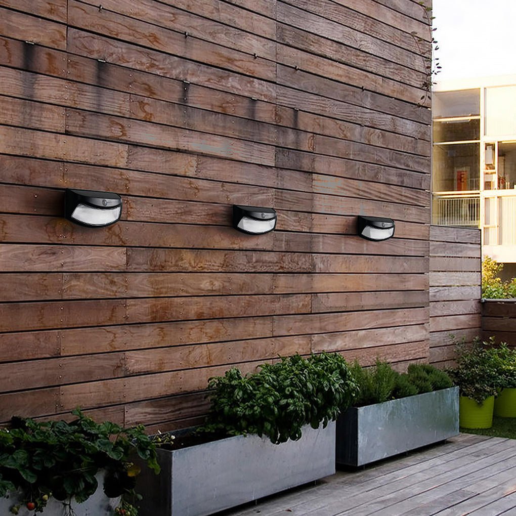 Solar Motion Sensor Outdoor Wall Light with Intelligent Control