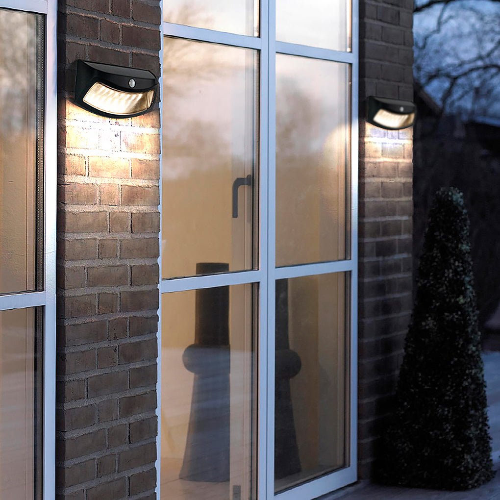Solar Motion Sensor Outdoor Wall Light with Intelligent Control