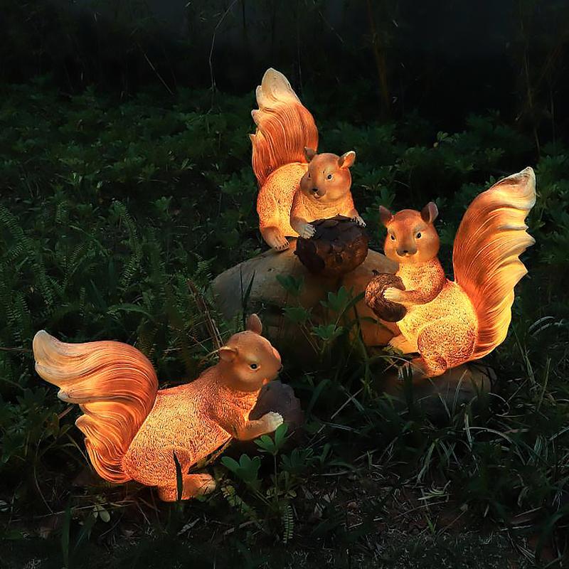 Resin Squirrel Garden Light LED Waterproof Outdoor Landscape