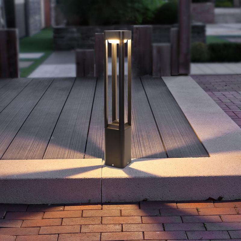 Modern Aluminum LED Bollard Light — Outdoor Pathway Lighting