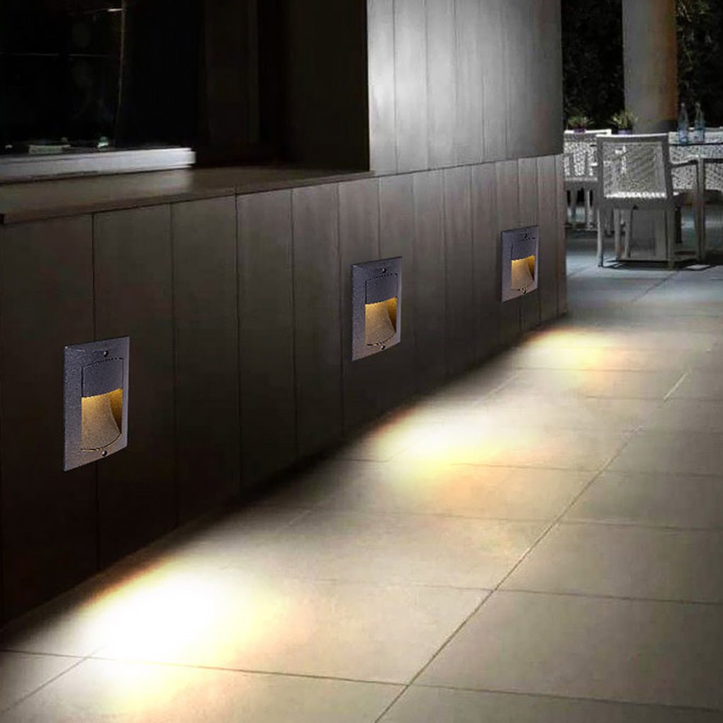 Rectangle LED Recessed Outdoor Step Light - Modern Black Aluminum