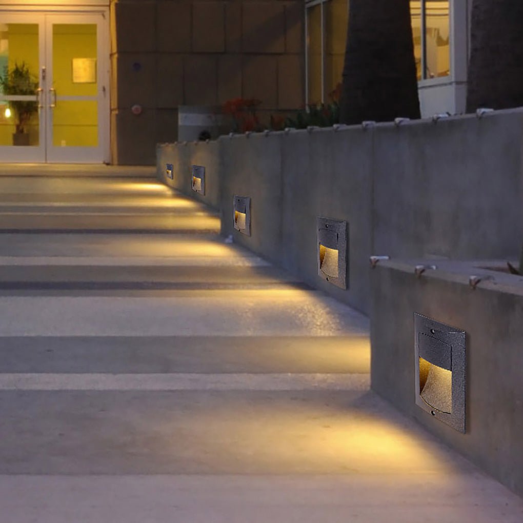 Rectangle LED Recessed Outdoor Step Light - Modern Black Aluminum