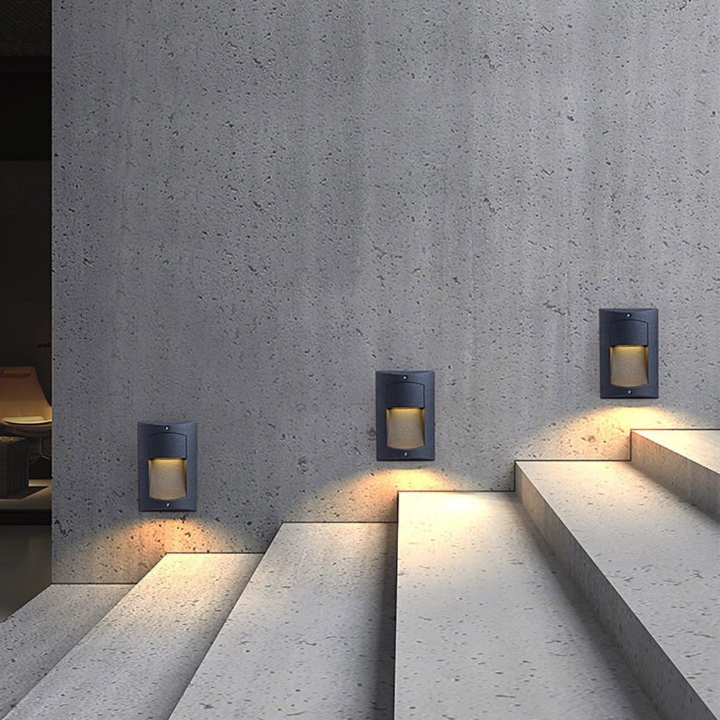 Rectangle LED Recessed Outdoor Step Light - Modern Black Aluminum