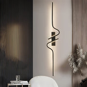 Modern Wave Aluminum LED Wall Light with 3-Step Dimming