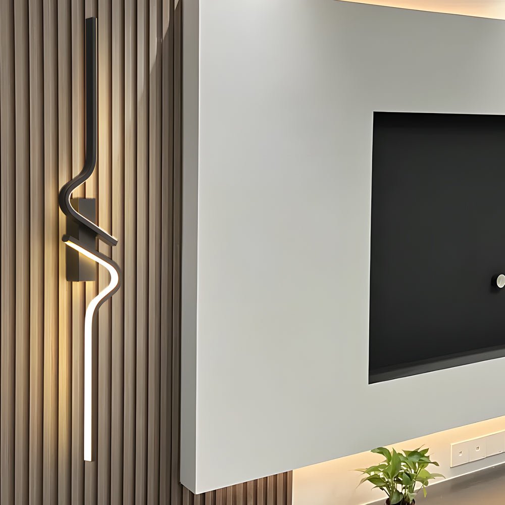 Modern Wave Aluminum LED Wall Light with 3-Step Dimming