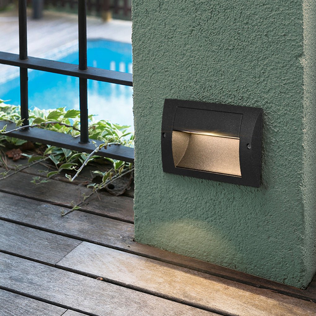 Minimalist Outdoor LED Step Light - Aluminum Wall Lamp