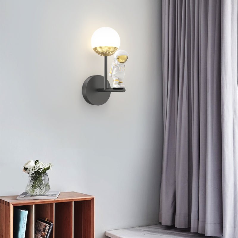 Astronaut Moon Modern LED Wall Sconce with Three-Step Dimming