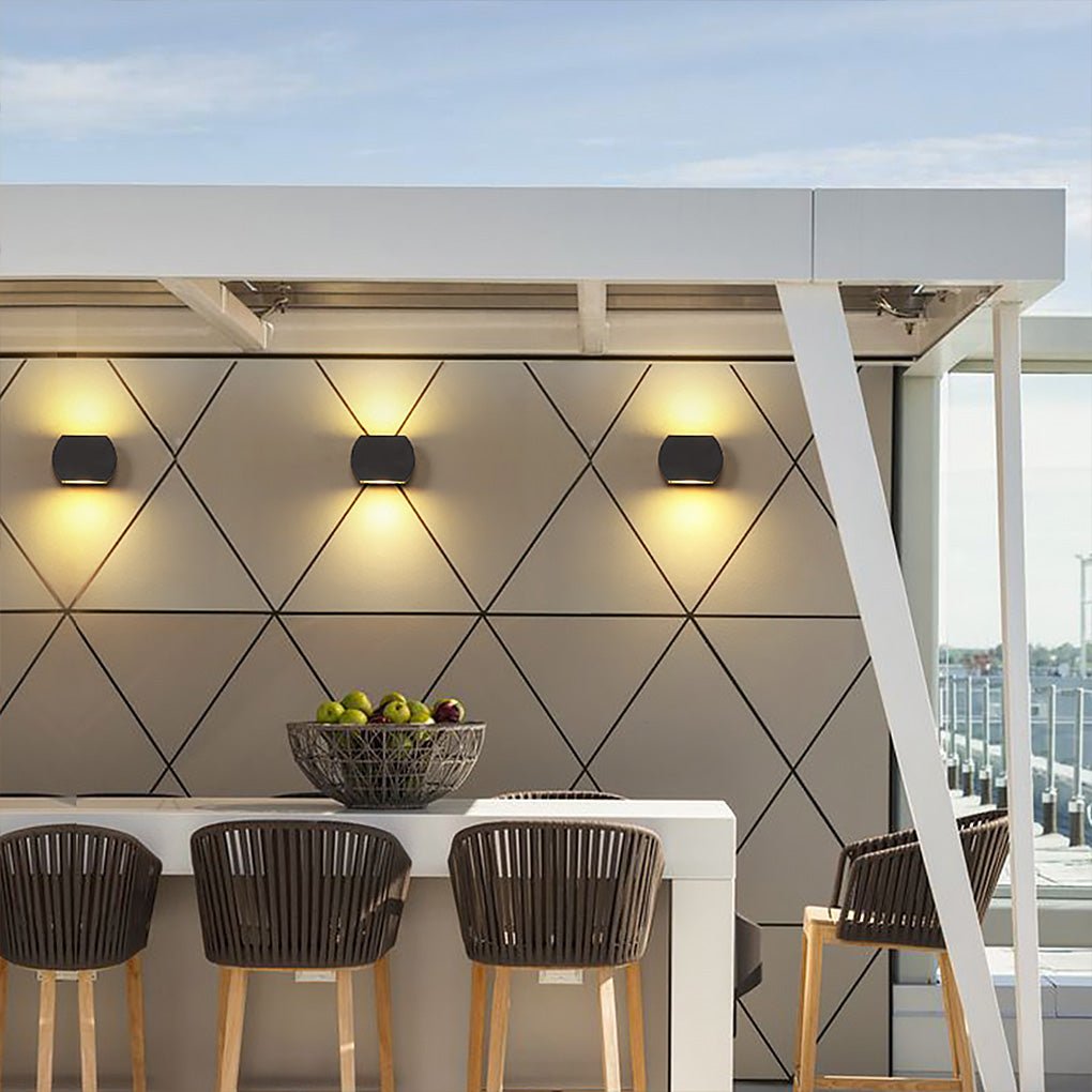 Minimalist Outdoor LED Waterproof Wall Light - Aluminum & Glass