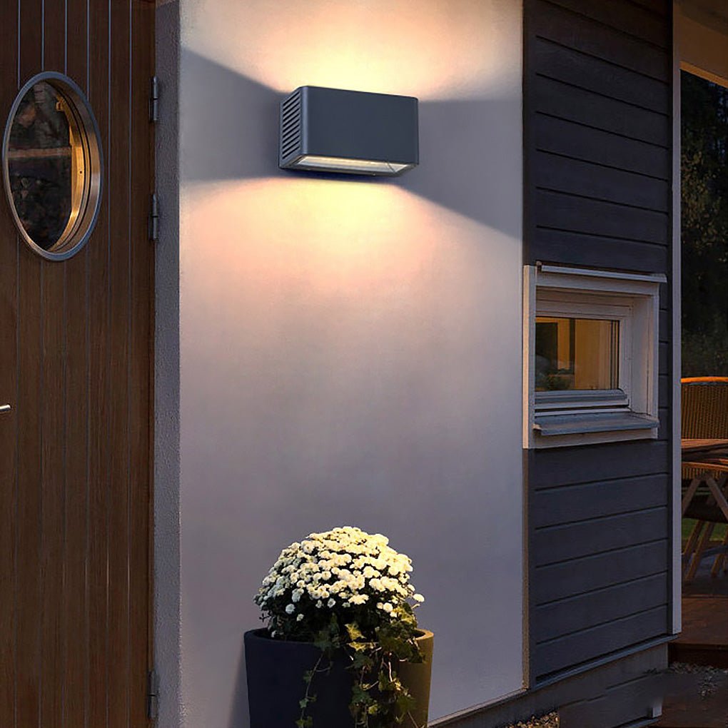 Minimalist LED Outdoor Wall Light with Up Down Lighting IP54
