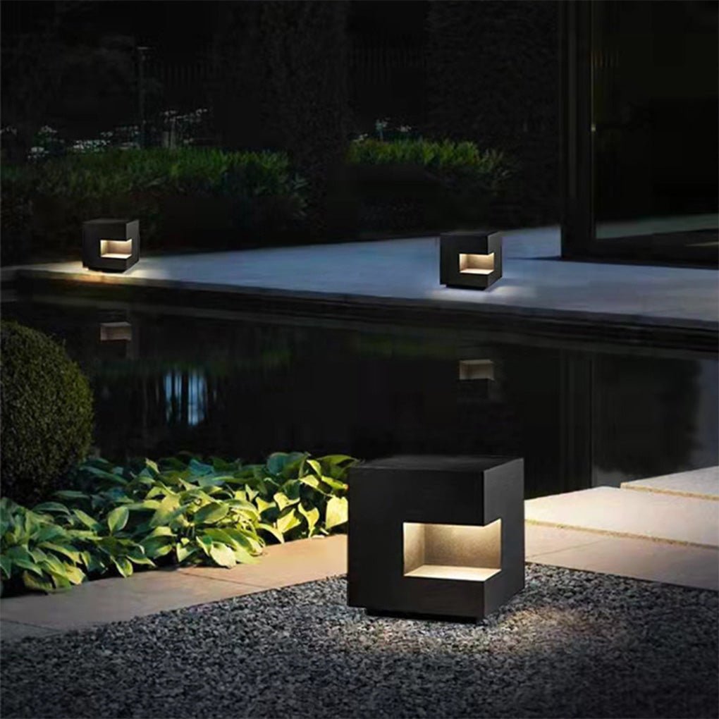 Square LED Aluminum Outdoor Landscape Light - Black