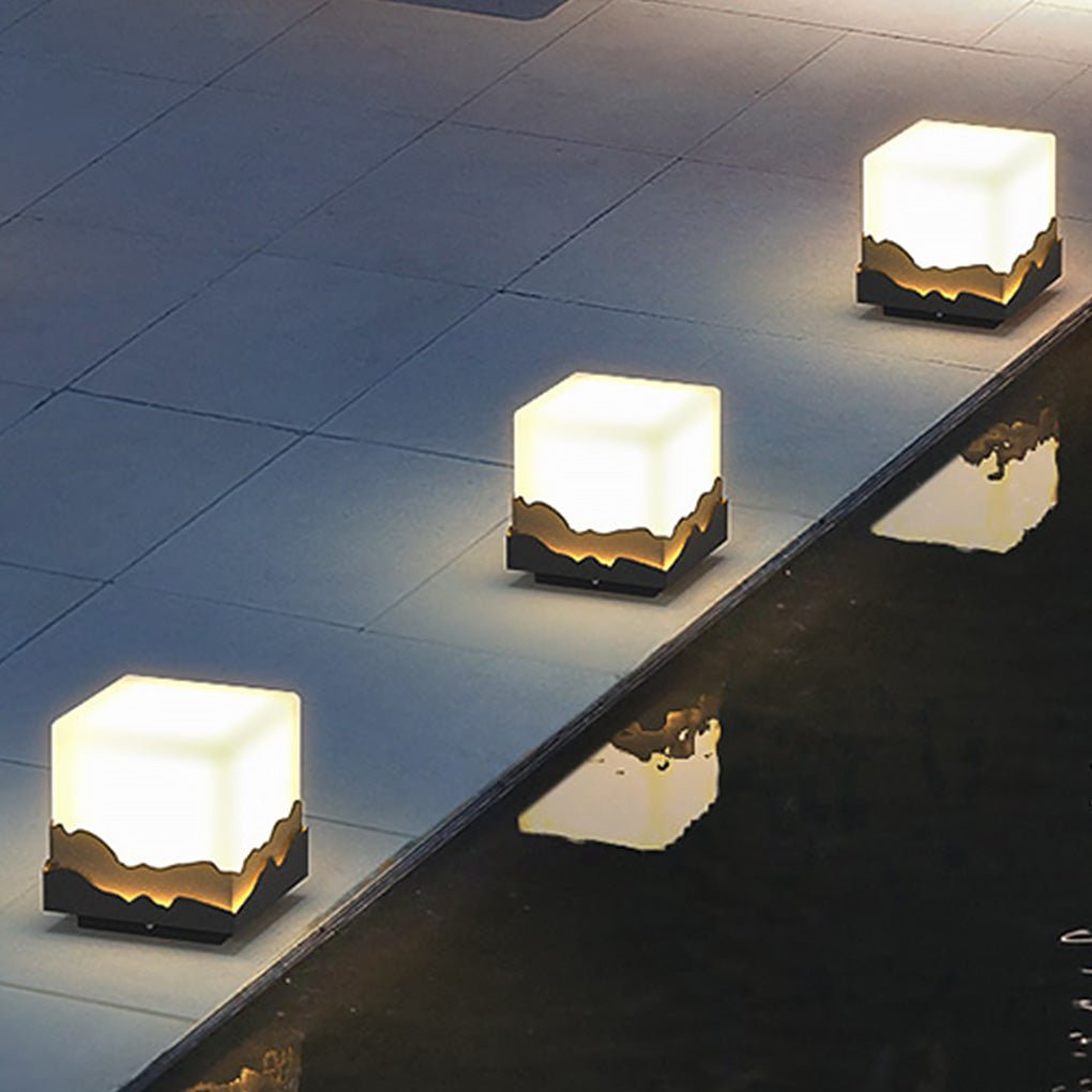 Solar Mountain Peak Post Light Waterproof LED Outdoor Landscape