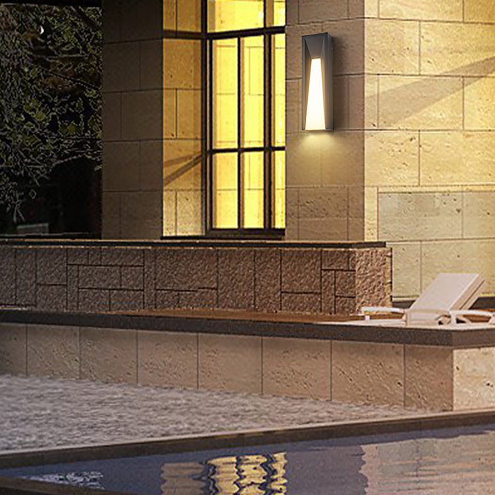 Arched Black LED Outdoor Wall Light - Modern Waterproof Design