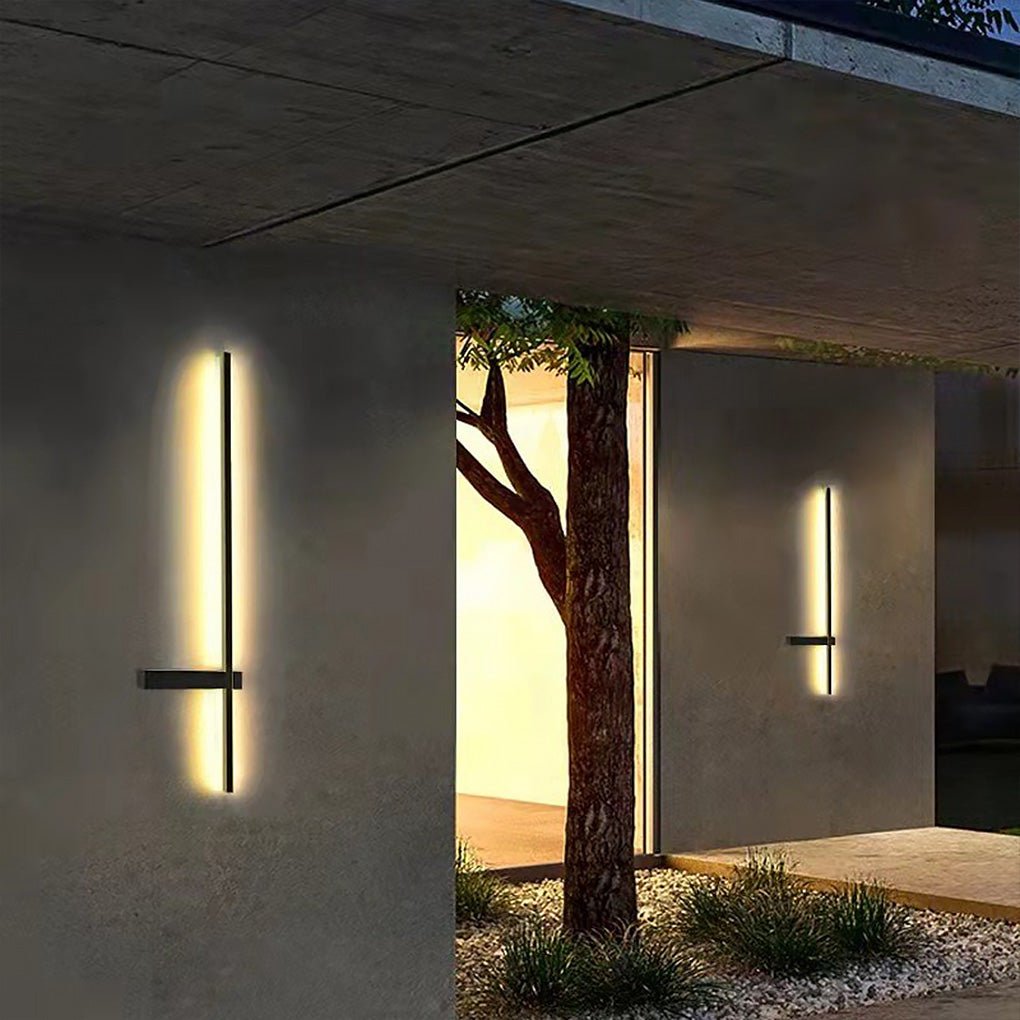 Modern Black Aluminum LED Outdoor Wall Light with Interlaced Design