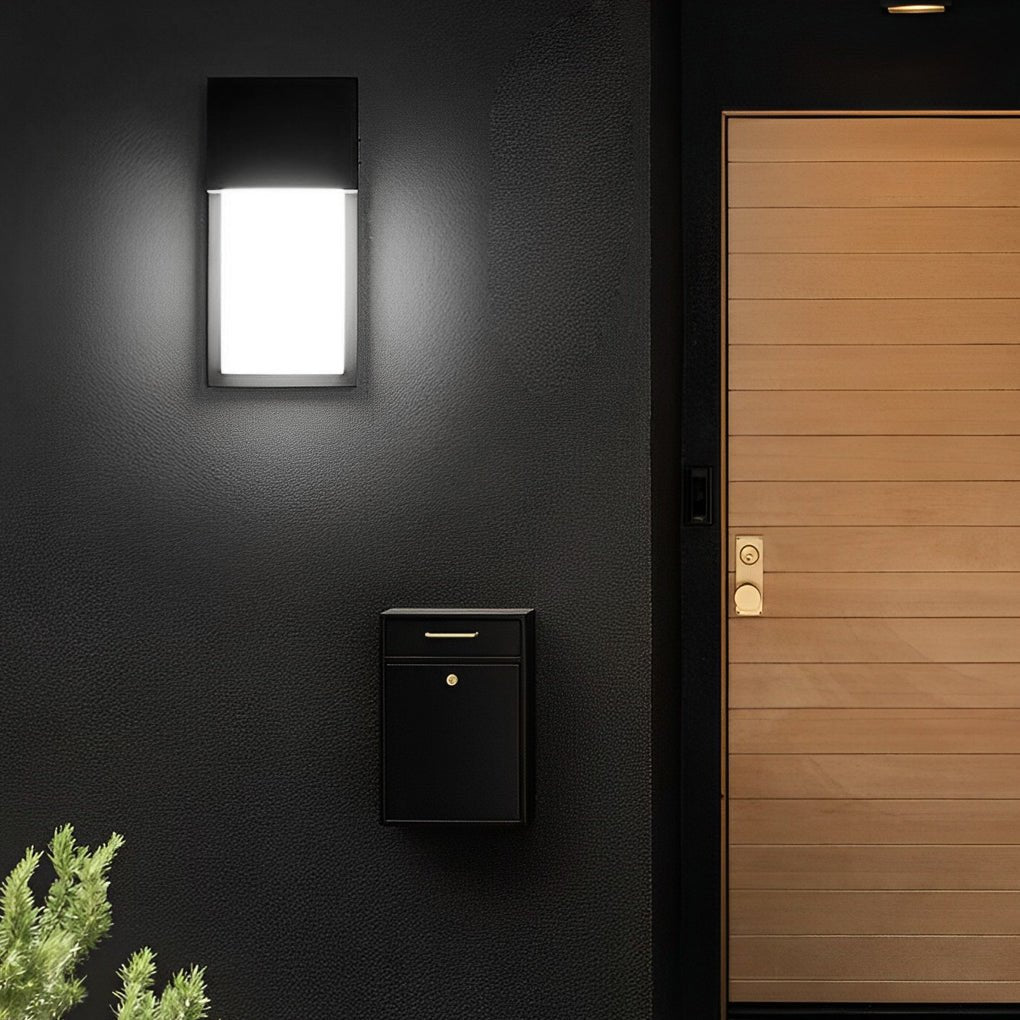Modern Rectangular LED Outdoor Wall Light - Black Aluminum 10W