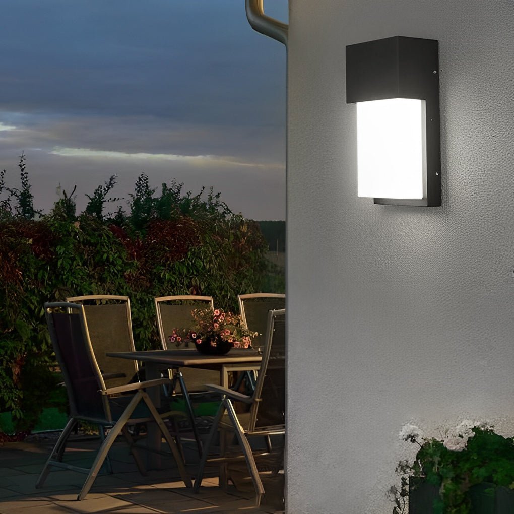 Modern Rectangular LED Outdoor Wall Light - Black Aluminum 10W