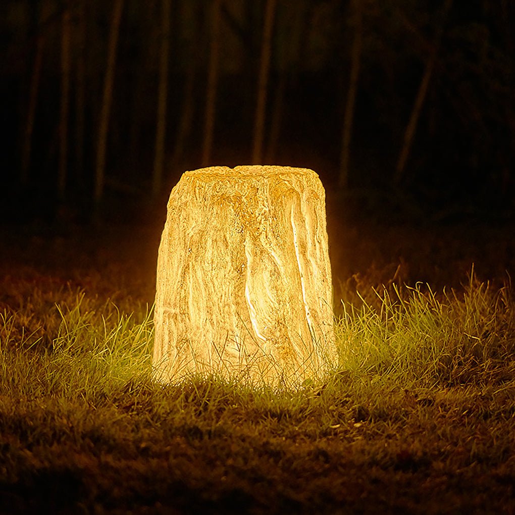 Rustic Tree Stump Landscape Light – Natural Resin Outdoor Garden Lamp