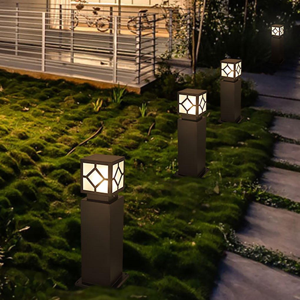 Solar-Powered Square Bollard Light Industrial Glass Outdoor Lighting