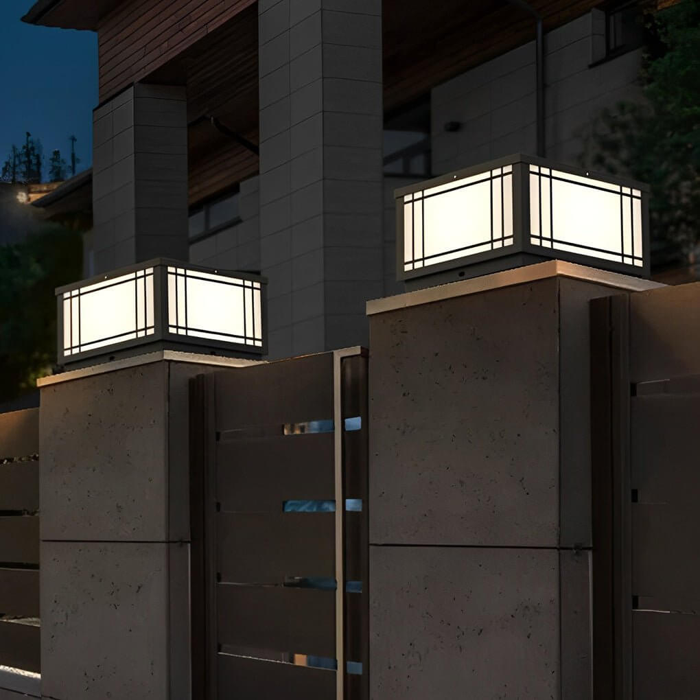 Modern Solar Fence Post Light with Remote Control & 3-Step Dimming