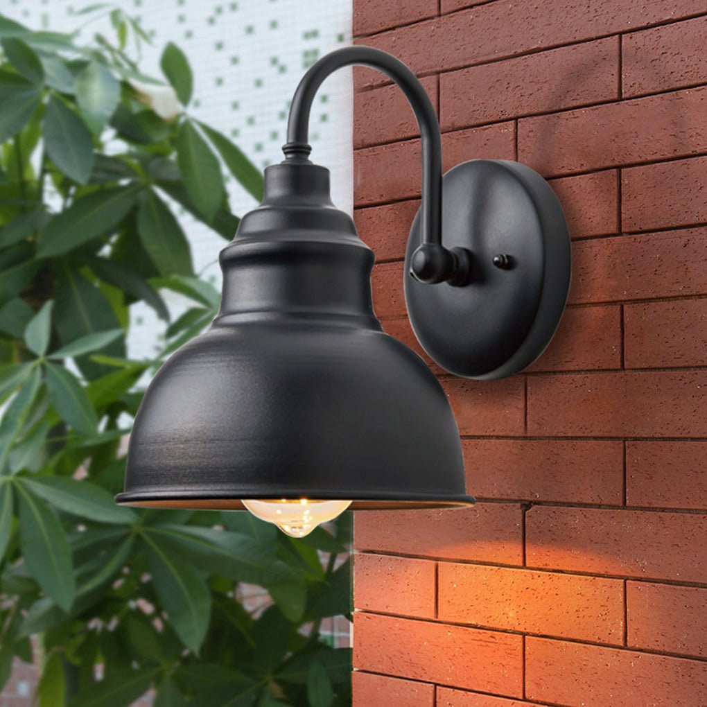 Modern Outdoor Wall Light with Light Sensor – Waterproof IP65