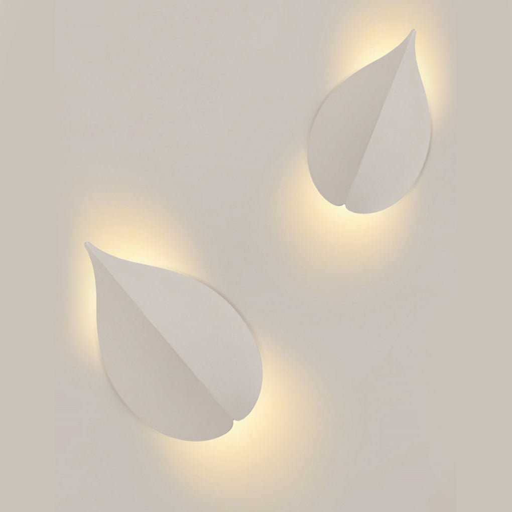 Modern Leaf Shaped Wall Sconce - Acrylic & Metal - Warm White LED