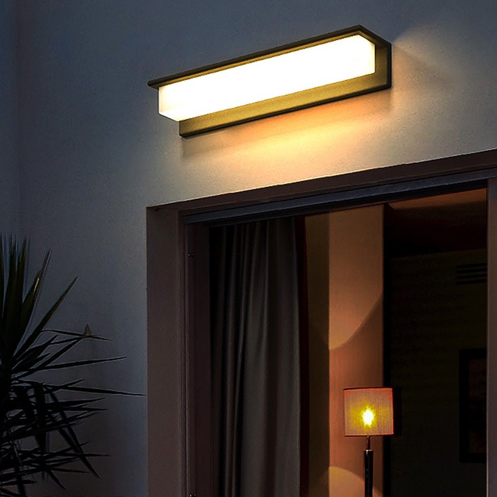 Modern Linear LED Outdoor Wall Light - Stainless Steel Waterproof