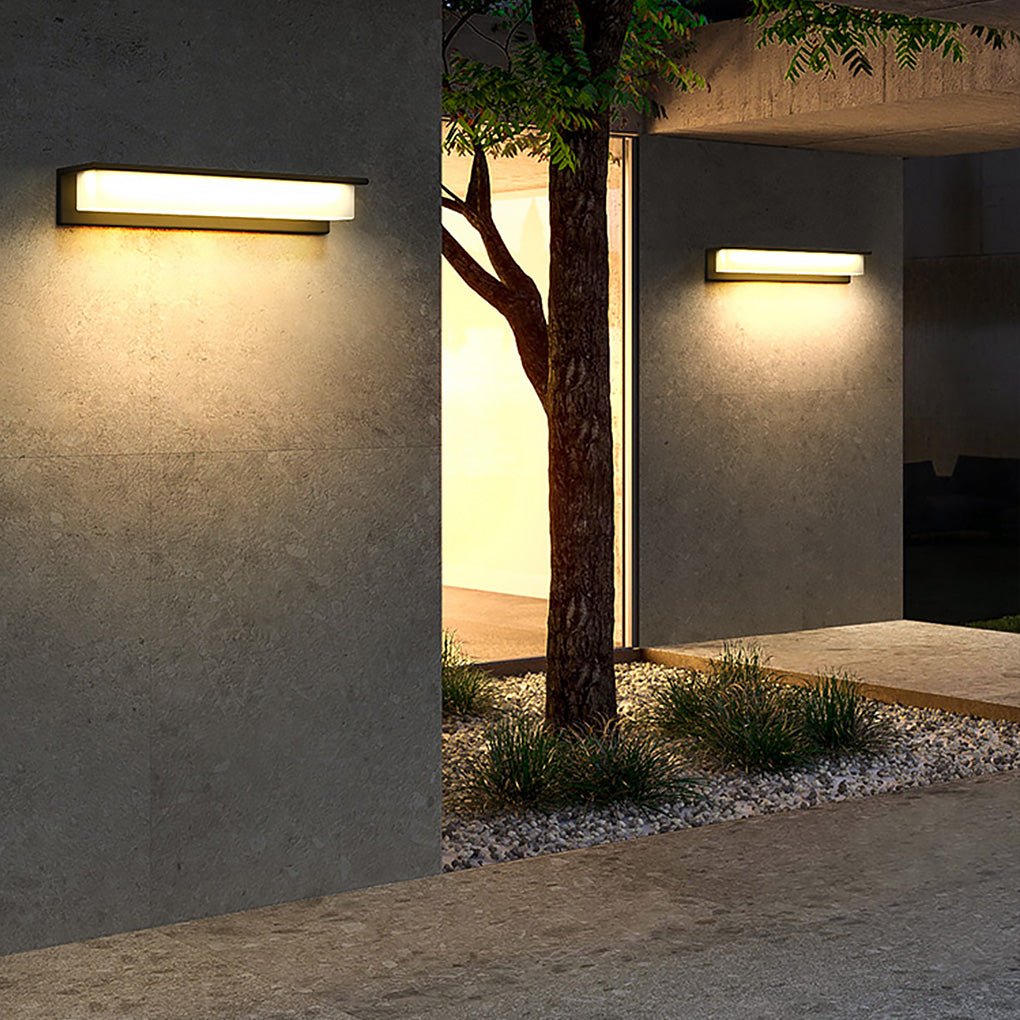 Modern Linear LED Outdoor Wall Light - Stainless Steel Waterproof