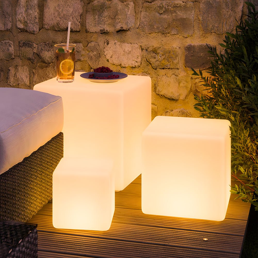 Solar LED Cube Outdoor Floor Light Modern Waterproof White