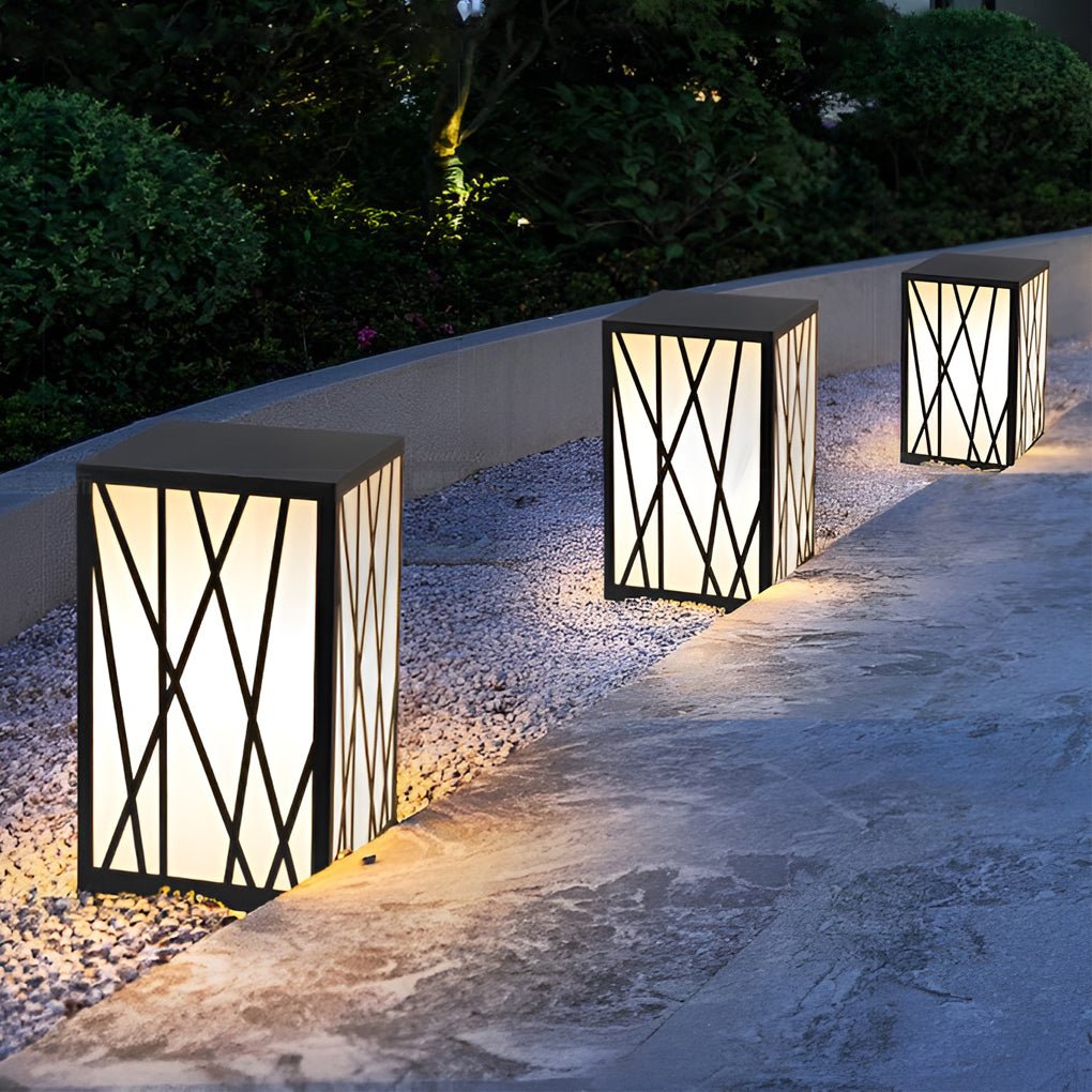 Square Solar LED Bollard Light Modern Linear Pattern 20W Black