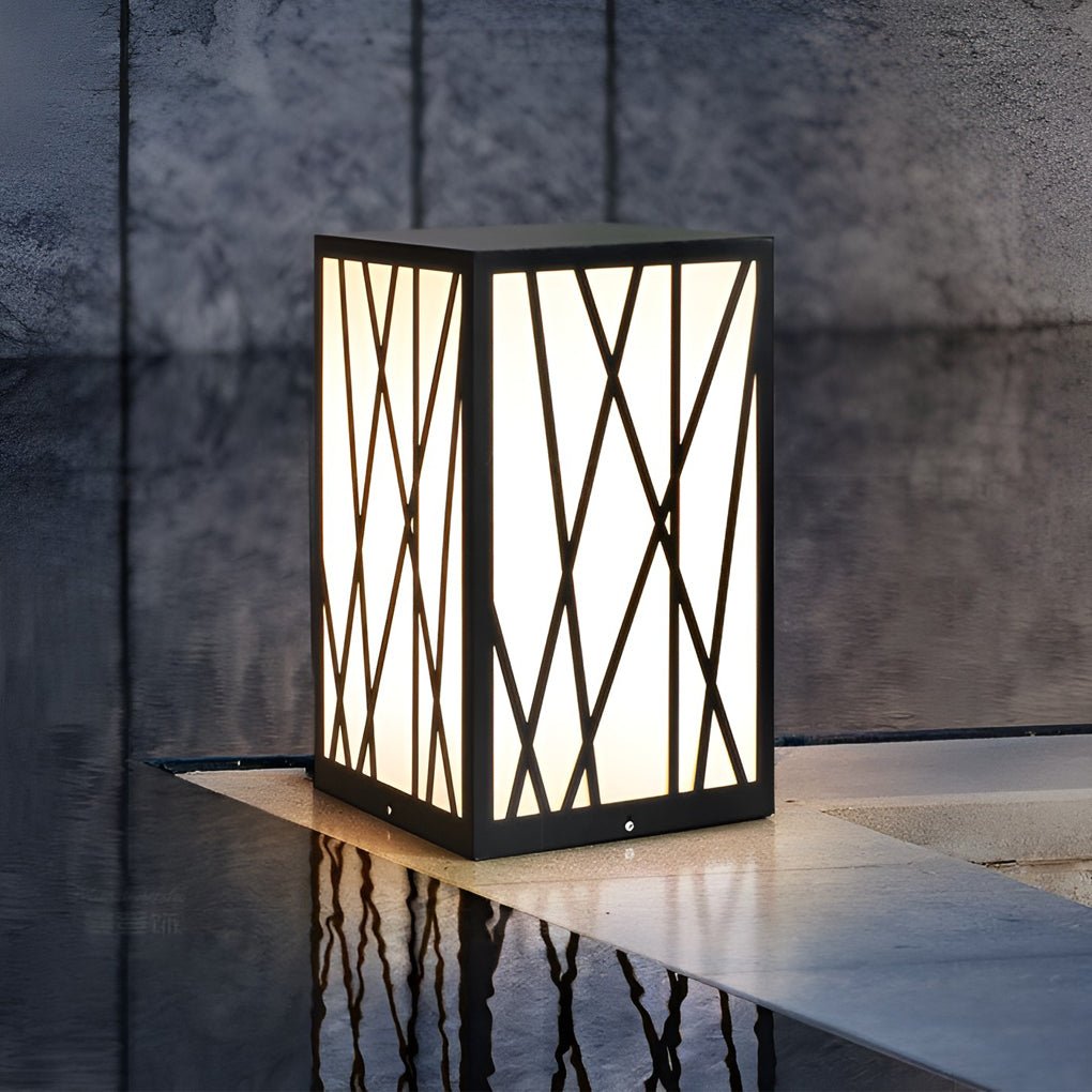 Square Solar LED Bollard Light Modern Linear Pattern 20W Black