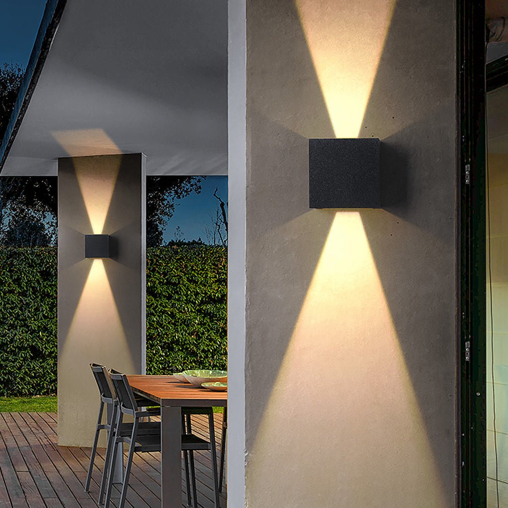 Adjustable Beam Angle Outdoor Wall Light – Up Down Lighting IP54