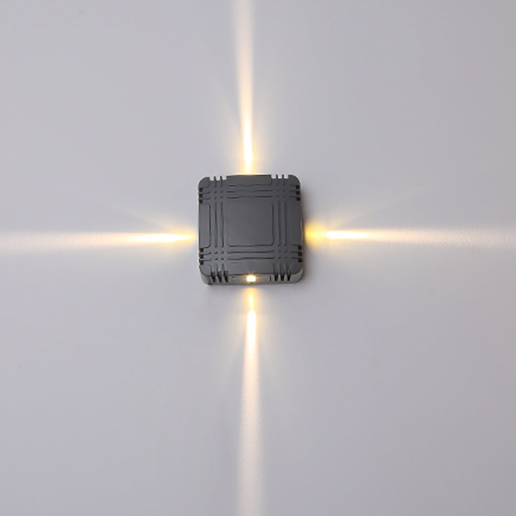 Modern Outdoor LED Wall Light – Waterproof Aluminum Finish