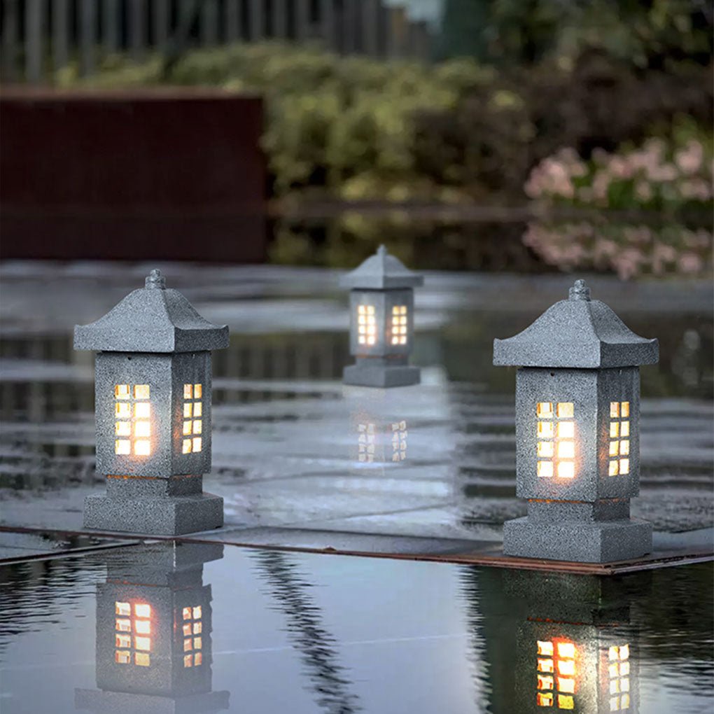 Stone-Look Resin LED Pillar Light for Outdoor Landscape Lighting