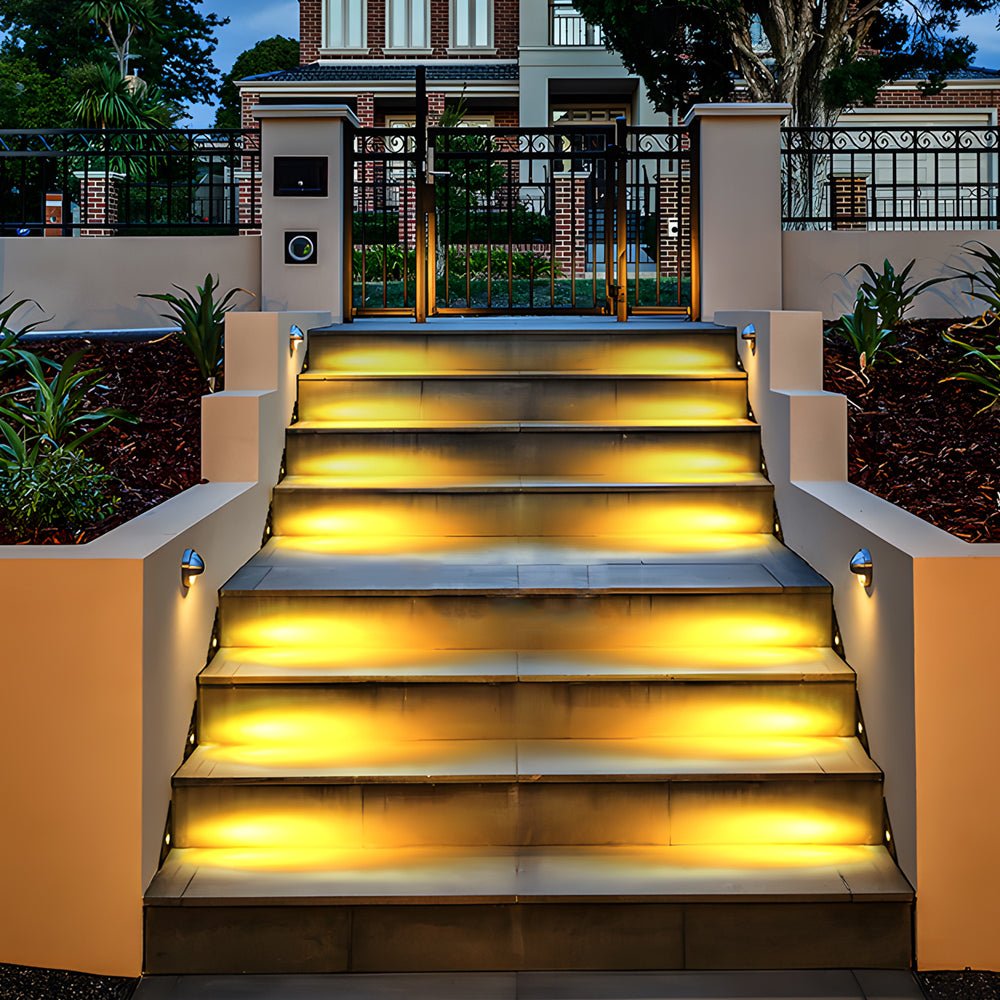 Modern Triangle LED Outdoor Step Light - Die-Cast Aluminum IP65