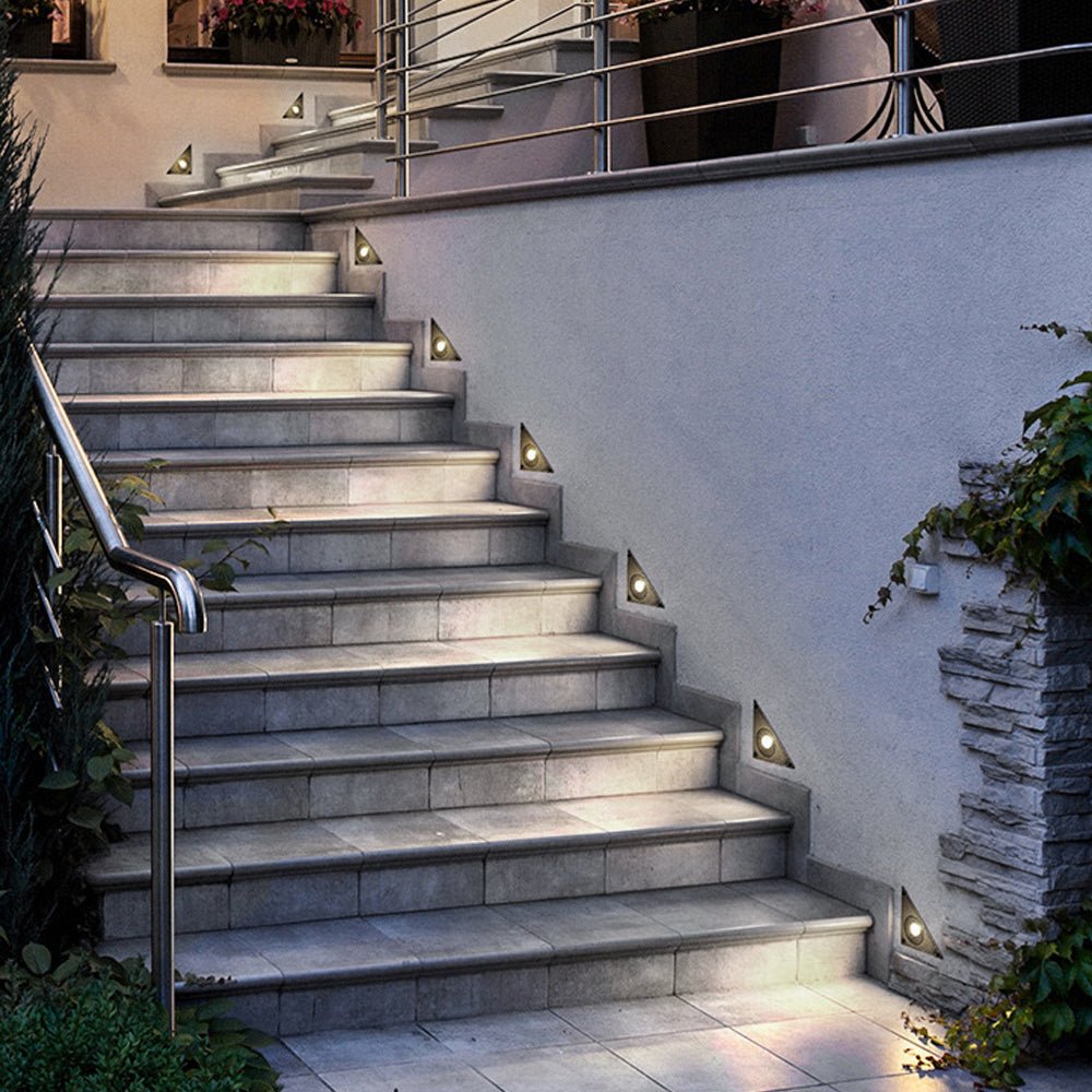 Modern Triangle LED Outdoor Step Light - Die-Cast Aluminum IP65